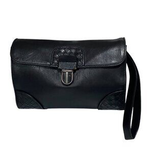 Bottega Veneta Intrecciato Leather Pouchette Clutch in Black